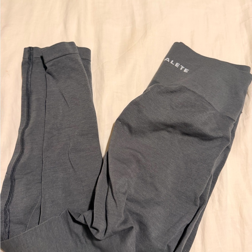Alphalete Amplify Leggings - Gray